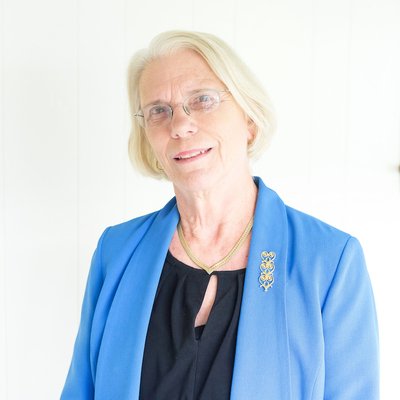Dr. Susan Raymond
